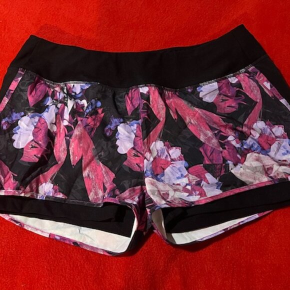 MPG Women’s Floral Running Shorts Size L – Built-In Liner, Zip Pocket - Picture 2 of 6